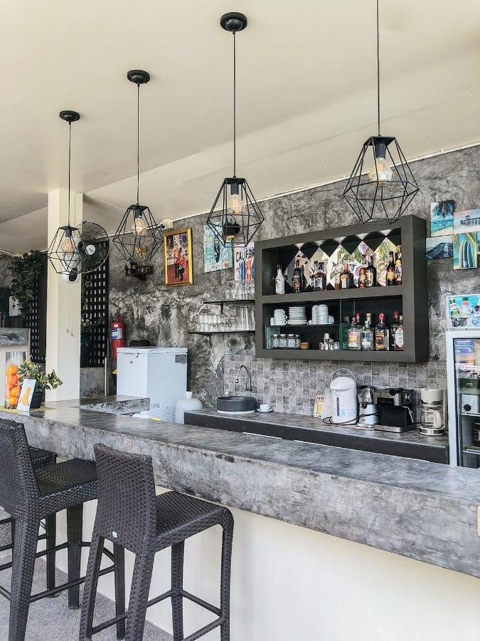 Sea Hills Resort Patong Esterno foto