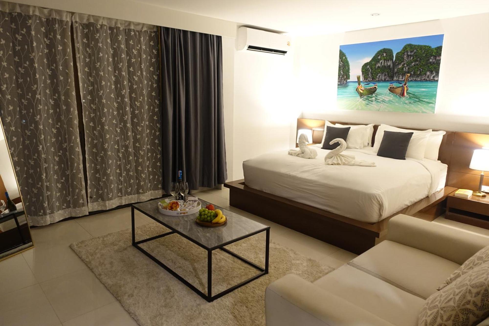 Sea Hills Resort Patong Esterno foto
