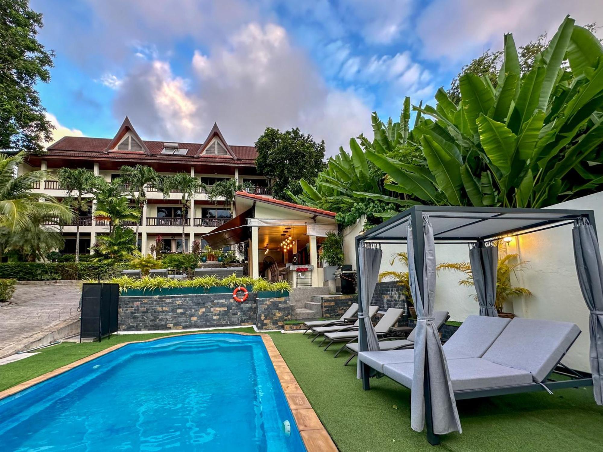 Sea Hills Resort Patong Esterno foto