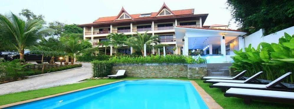 Sea Hills Resort Patong Esterno foto